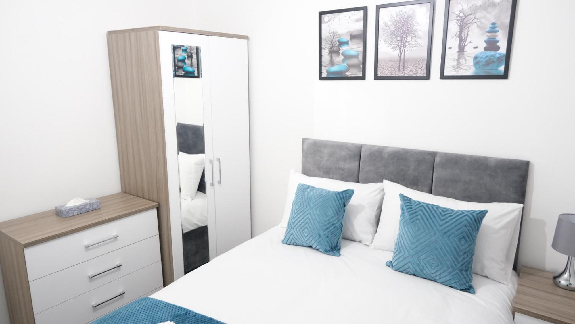 Modernized Three Bedroom House Near City Stadium, Attractions, City Centre - Sky N Netflix - Convenient Transport Manchester Exterior photo